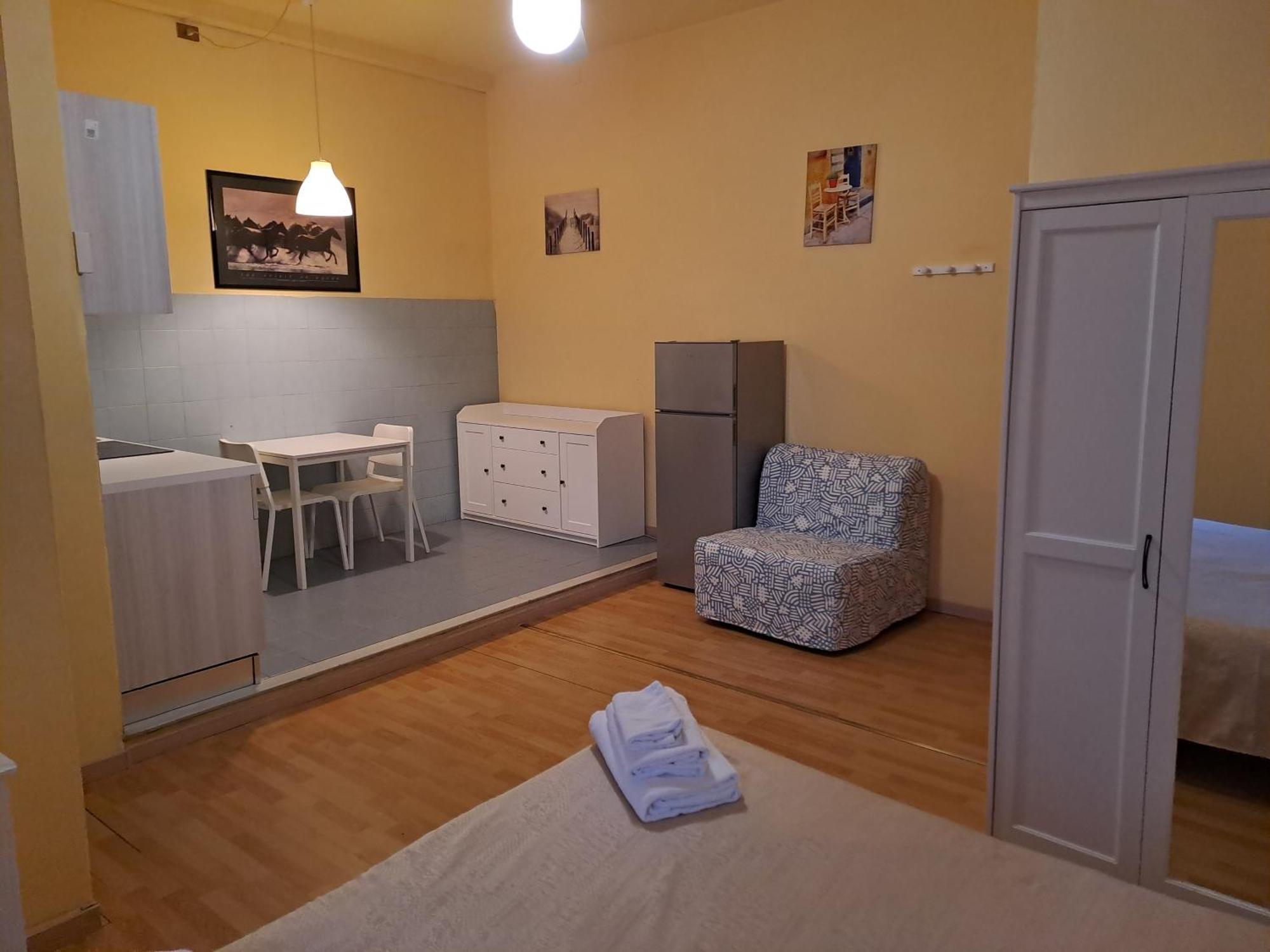 Giappone Inn Flat Livorno Eksteriør billede