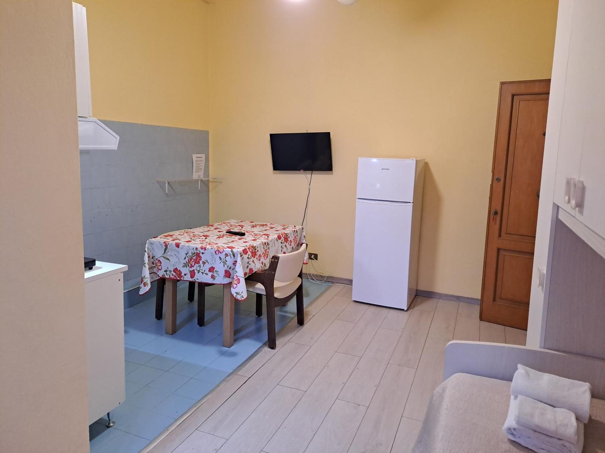 Giappone Inn Flat Livorno Eksteriør billede